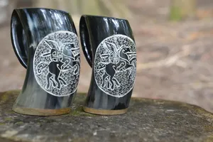 Jarra de Cuerno Grabada Personalizada para Beber Cerveza, Regalo Vikingo para Bodas y Regalos Corporativos, Disponible a Precio de Mayoreo - Product Image 2