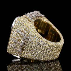 Anillo de Moissanita de Lujo para Campeonato, con Nombre Personalizado y Letra de Campeón, Engaste Manual, Estilo Hip Hop, Bañado en Rodio - Product Image 2