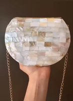 Pochette artisanale en nacre avec poignée en laiton, sac de mariage de luxe en nacre naturelle, décoration de mariage en coquillage, cadeau