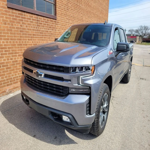 Chevrolet Silverado 1500 RST-Z71 Diesel 2021 d'occasion en parfait état - entièrement équipé - remis à neuf - Product Image 1