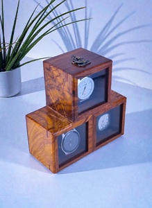AHTE MANUEXPO 12 Caja de Madera para Relojes - Organizador de Relojes Moderno y Ecológico con Diseño Desmontable - Product Image 3