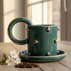แก้วกาแฟเคลือบเงาทำจากโบนไชน่า พร้อมหูจับดีไซน์สวย ใช้กับไมโครเวฟและเครื่องล้างจานได้ เพิ่มความสวยงามและการจัดวางอย่างมีระดับ - Product Image 5