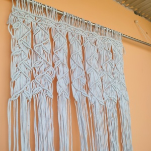 Décoration murale bohème en macramé vintage et écologique avec pompons pour salon, cadeau de pendaison de crémaillère - Product Image 5