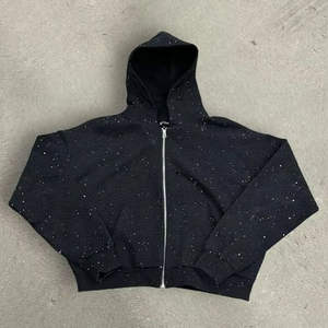 Veste zippée oversize pour homme, style streetwear, en coton 100% de haute qualité, noir délavé, avec broderies et strass, effet usé et délavé à l'acide - Product Image 1