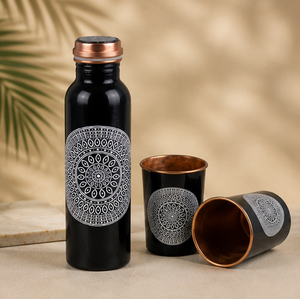 Ensemble de bouteilles en verre gravées de mandalas noirs brillants de qualité supérieure, thermos de voyage portable, design bohème noir et or - Product Image 6