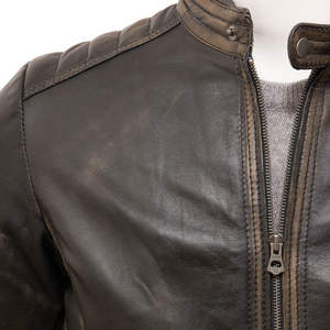 Chaqueta de Cuero Casual Urbana con Logotipo Frontal, Impermeable y Ecológica, Ropa de Invierno para Uso Diario - Product Image 5