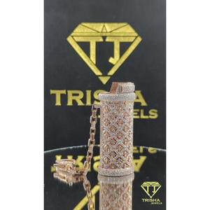 Porta encendedor colgante de diamante cultivado en laboratorio, color oro rosa premium, en plata de ley 925, joyería de diseño de lujo con brillantes, de Trisha Jewels - Product Image 5