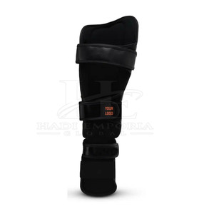 Protège-tibias pour hommes : Confort optimal, design léger, construction durable pour l'entraînement quotidien, forme flexible et facile à porter - Product Image 3