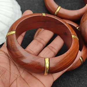 Brazalete de Madera Hecho a Mano, Forma Redonda, Brazalete de Madera Elegante - Product Image 4