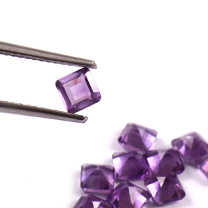 พลอยอะเมทิสต์แอฟริกันแท้ ขนาด 18 มม. ทรง Asscher Cut เจียระไนแบบ Faceted  ปรับขนาดได้  พร้อมใบรับรอง สำหรับทำเครื่องประดับ ขายส่ง - Product Image 1