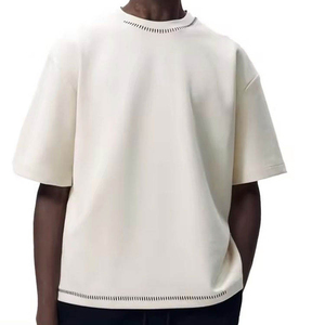 เสื้อยืดสไตล์วินเทจขนาดใหญ่พิเศษ 100% โพลีเอสเตอร์ สกรีนโลโก้ด้านหน้า แขนสั้น ทรงหลวมไหล่ตก - Product Image 1