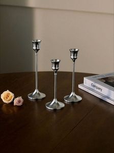 Ensemble de porte-bougie en métal moderne - Porte-bougie en aluminium pour table - Porte-bougie décoratif pour salon - Product Image 6