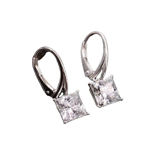Pendientes de Diamante Moissanite, Plata de Ley 925, Hermosos Pendientes, Joyería Personalizada, Regalo para Ella - Product Image 2