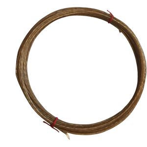 Le tambour a une coque en bois, peut-être en érable à graines de cerf, et des peaux en cuir de veau. Il utilise des fils de pêche de différentes tailles (0,70 mm, 1 mm, 1,40 mm, 2 mm, 3 mm) - Product Image 3