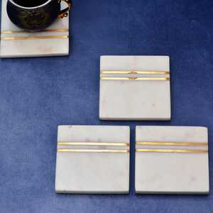 Ensemble de dessous-de-verre carrés en marbre avec rayures dorées, tapis modernes en pierre antidérapants, sous-plats de table de 10 cm, décoration de table à manger - Product Image 1