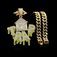 Pendentif Jewelux High Demand Trap House en argent 925 plaqué or avec perle d'eau douce en forme de croix, breloque hip-hop unisexe pour usage quotidien, Inde