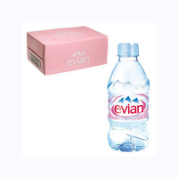 Eau minérale naturelle Evian haute performance 1,5 L, lot de 6 pour la restauration