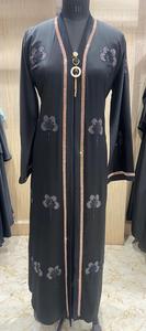 Abaya noire brodée florale respirante et lavable, col en V, longueur ras du sol, robe de soirée modeste, manches longues, tenue formelle islamique pour femme - Product Image 5