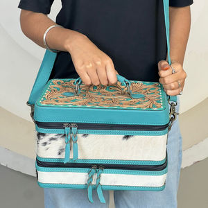 Sac de voyage cosmétique en cuir de vachette véritable fait main avec bandoulière, élégant, portable, double compartiment pour bijoux - Product Image 2
