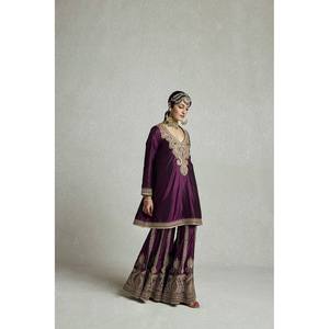 Ensemble de costume de soirée taille XL avec broderie de paillettes pour un look élégant - Product Image 6