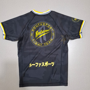 เสื้อรัดรูปสำหรับทีมบราซิลเลียนยิวยิตสูแบบไม่ใช้ผ้าปูเสื่อ (No Gi) สำหรับการฝึกซ้อมและการแข่งขัน  ลายพิมพ์แบบ Heat-Transfer เป็นมิตรต่อสิ่งแวดล้อม  กระชับพอดีตัว ระบายอากาศด้านข้างได้ดี - Product Image 6