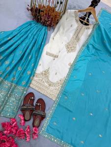 Ensemble Sharara brodé avec dupatta, Salwar Kameez indien pakistanais de créateur, Kurti avec travail de broderie lourd et pantalon Palazzo - Product Image 1
