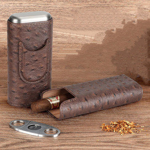 Estuche de lujo para cigarros de cuero con cortador integrado y organizador para un almacenamiento seguro y viajes ejecutivos, a la venta a precio de mayorista. - Product Image 1