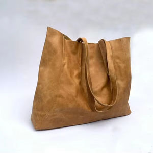 Sac fourre-tout en cuir véritable fait main pour femme avec fermeture éclair, utilisation quotidienne, couleur et logo personnalisables LTB-0278 - Product Image 1