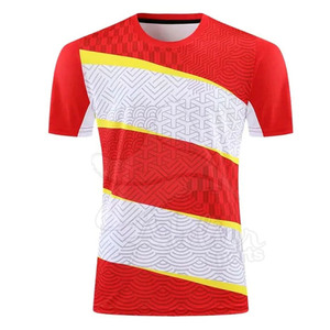 Ensemble d'entraînement de football durable, tissu respirant à séchage rapide, logo personnalisé, tenue d'équipe, équipement de performance sportive léger - Product Image 4