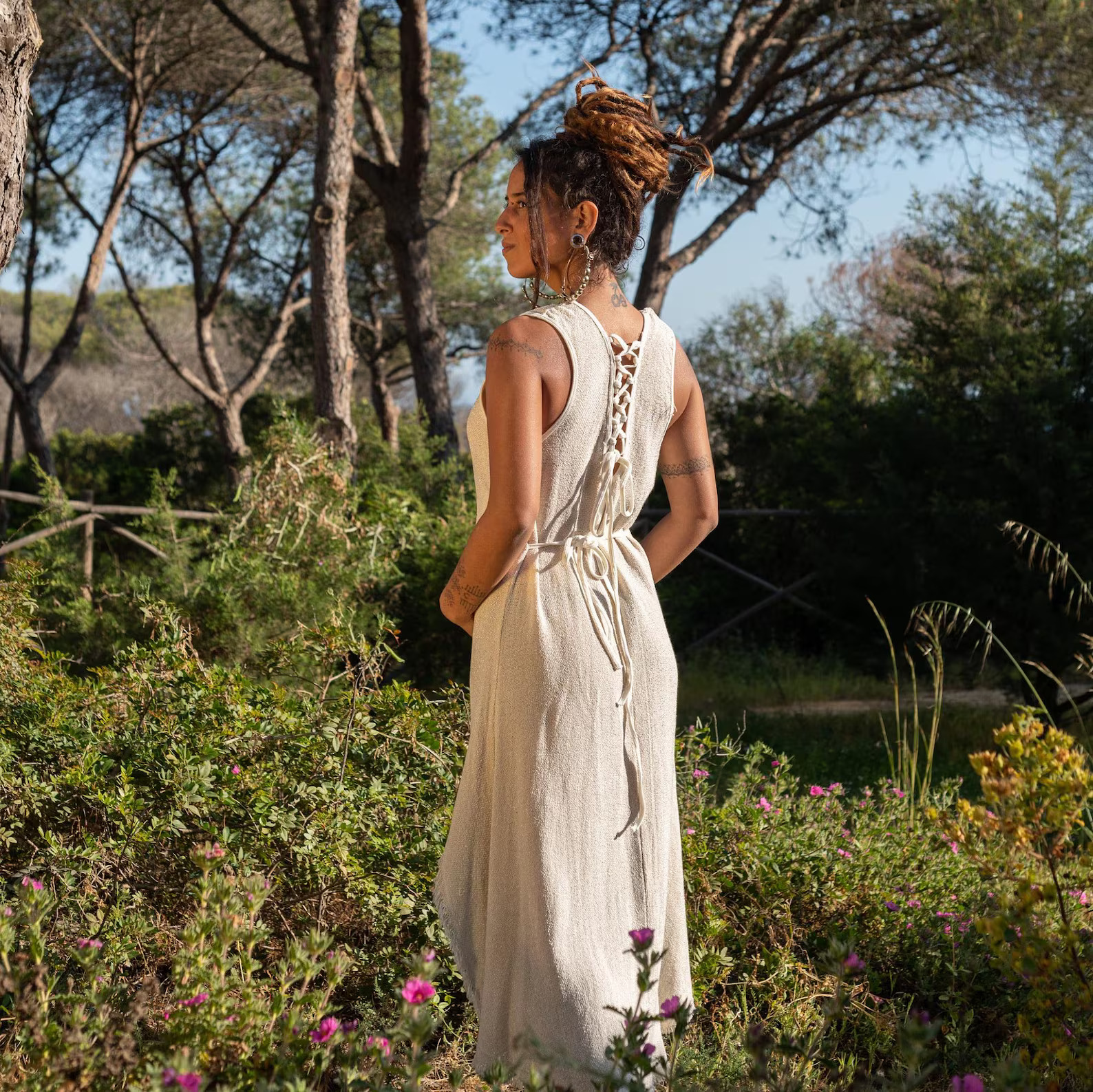 เช่นเดียวกับภาพ