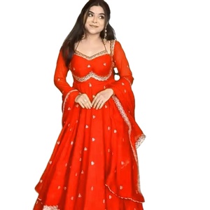 El estilo Anarkali redefine las tendencias de la moda étnica, vestidos largos hasta el suelo y looks centrados en dupatta para celebraciones nupciales/ropa festiva - Product Image 1