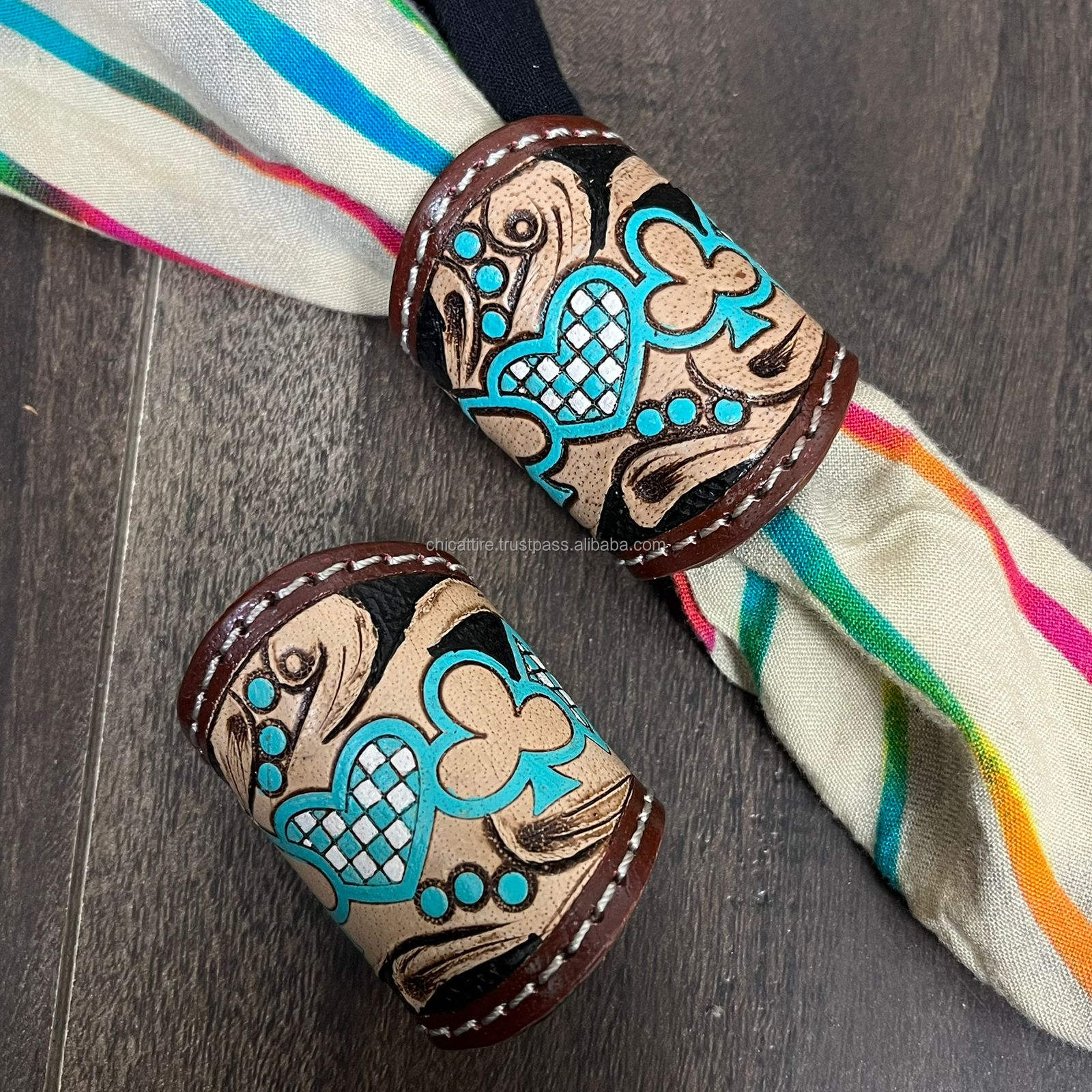 สีน้ำตาล