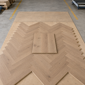 Plancher en bois franc massif en chêne blanc, motif chevrons, 5 po x 5/8 po x 30 po, qualité classique T&G Select - Product Image 6