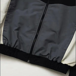 Custom Discharge Printing <b>Camouflage</b> Loose Fit Polyester Outdoor Waterproof Sublimation Bomber Jacket with Zipper for Men - Product Image 5