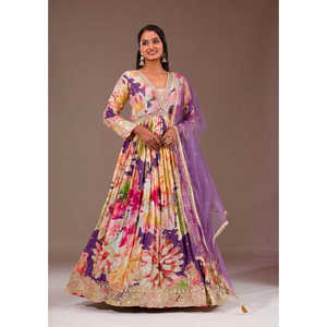 Vestido de Fiesta Hecho a Mano con Estampado Floral, Corte en A, Cintura Imperio, Tela de Chifón con Bordado de Hilo y Lentejuelas - Product Image 5