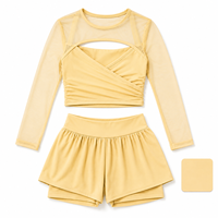 Ensemble de sport pour enfants personnalisé ODM OEM : Tenue de yoga respirante en maille unie à manches longues et short athlétique double couche pour filles, idéal pour l'extérieur