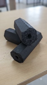 Briquetas de Carbón de Cáscara de Coco Ecológicas, Forma Hexagonal, Bajo Humo, Baja Ceniza, Carbón para Parrilla - Product Image 3
