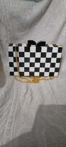 Sac à main en bois et résine fait main, motif à carreaux, bandoulière chaîne, ouverture supérieure, usage quotidien - Product Image 2