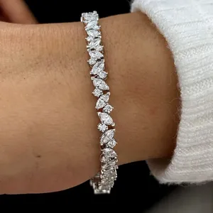 Pulsera de tenis vintage con diamantes cultivados en laboratorio de 7 quilates, corte multi-pavé, EF VVS2, certificada por IGI en oro blanco de 14K - Product Image 1