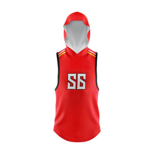 Ensemble de maillot de basket-ball à capuche rouge avec numéro 56 imprimé par sublimation, débardeur sans manches unisexe et short gris en polyester respirant - Product Image 2