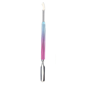 Empujador de Cutículas de Alta Calidad con Mango Recubierto en Negro, Limpiador de Uñas de Doble Punta, Empujadores de Cutículas de Acero Inoxidable Alemán - Product Image 5