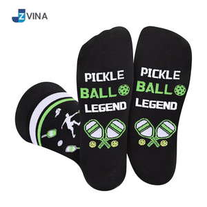 Chaussettes personnalisées Pickle Crew pour hommes, en coton, imprimées numériquement, respirantes, tricotées pour l'hiver, avec logo et citation amusante, pour usage quotidien - Product Image 2