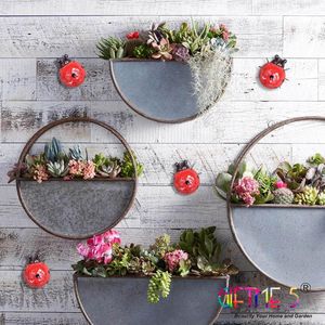 Set di 4 Sculture da Giardino in Metallo a Forma di Coccinella Rossa, Decorazioni per Esterni e Giardino - Product Image 3