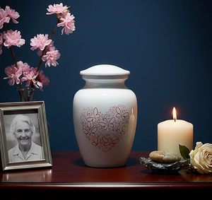 White Porcelain Pet Urn With Red Heart Butterfly Design Teardrop Shape Airtight Lid Simple Style - Product Image 5