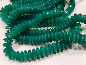 Ónix verde natural, corte alemán, facetado en forma de rondel, cuentas de 7 a 12 mm, se venden por hebra de 8 pulgadas. - Product Image 5