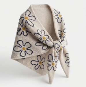 Châle triangulaire en tissu tricoté doux pour femmes, couleurs unies, offre chaleur, écharpes et châles traditionnels - Product Image 2