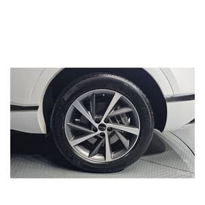 Genesis GV80 2.5T 2024, Gasolina, 2WD, con Caja de Cambios Automática, Asientos de Cuero, Cámara Trasera - 31,964 km - Product Image 5