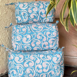 Ensemble de 3 trousses de toilette Jaipur Hand Block, artisanat indien, matelassées, imperméables, fermeture éclair, écologiques, multifonctions - Product Image 3