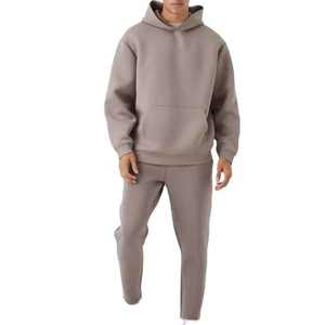 Traje Deportivo Personalizado de Alta Calidad para Hombre, Venta al por Mayor, Nuevo Modelo, Traje Deportivo Personalizado de Alta Calidad para Correr - Product Image 1