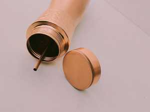 Bouteille d'eau marocaine en laiton faite à la main – Bouteille écologique non toxique et durable – Cadeau et décoration d'intérieur en cuivre pur - Product Image 2